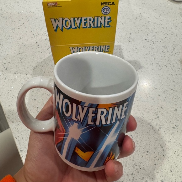 Wolverine Mug by Neca - Picture 2 of 4